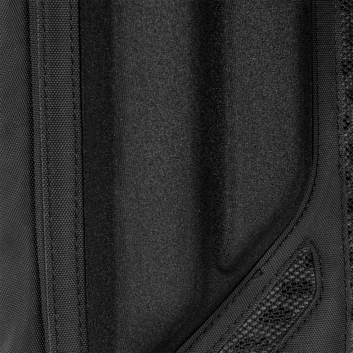 paragon-hydration-pack-o6 Paragon_Black_Texture.png