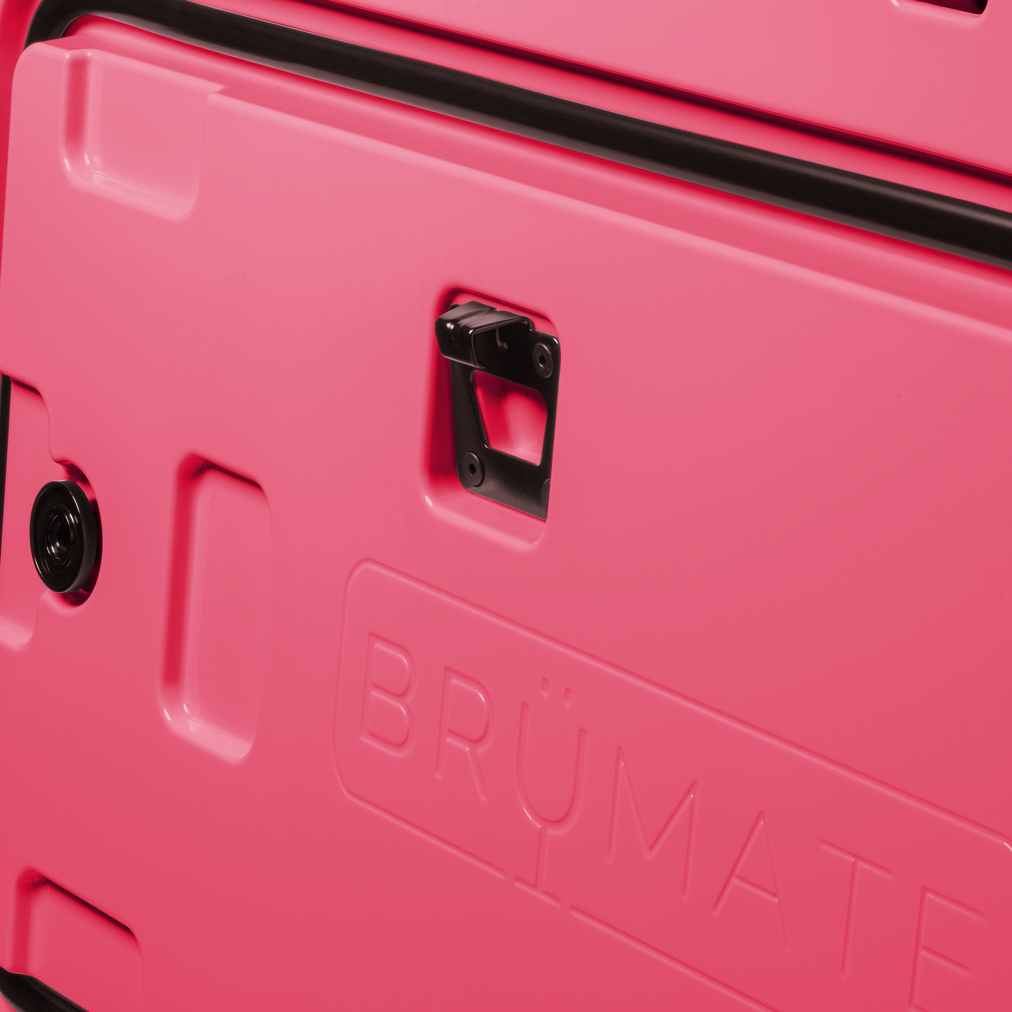 brutank-p4 brutank-55qt-neonpink-bottle-opener.png