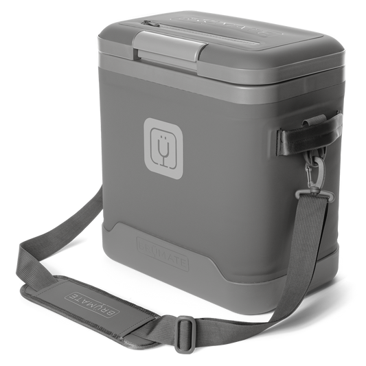 magpack-18-can-g9 magpack_18_graphite_front_strap.png
